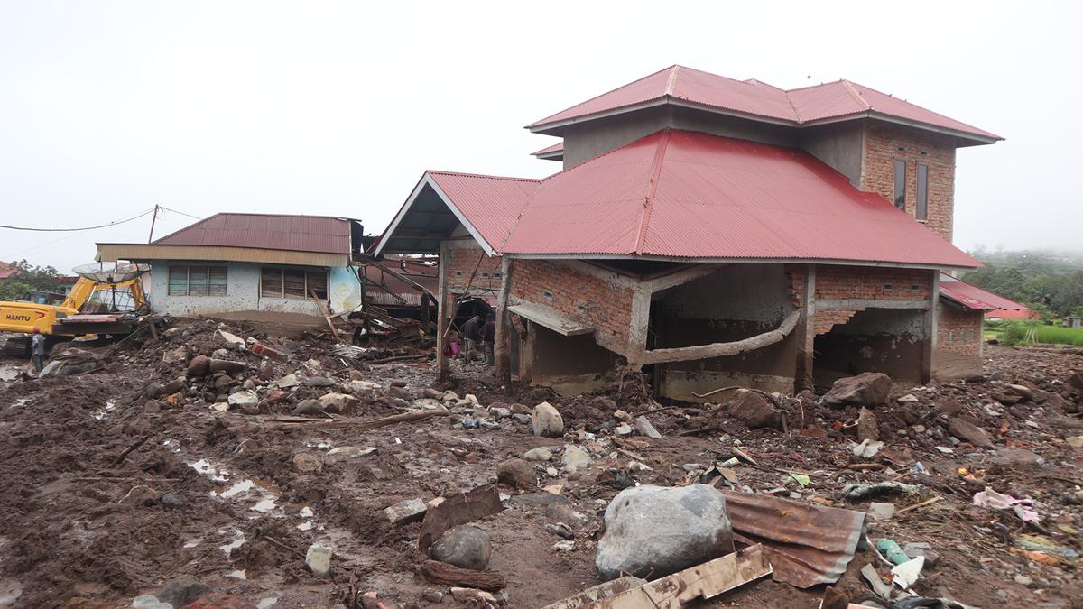 Foto-foto Terkini Malalak Agam Masih Terkubur Lumpur Galodo