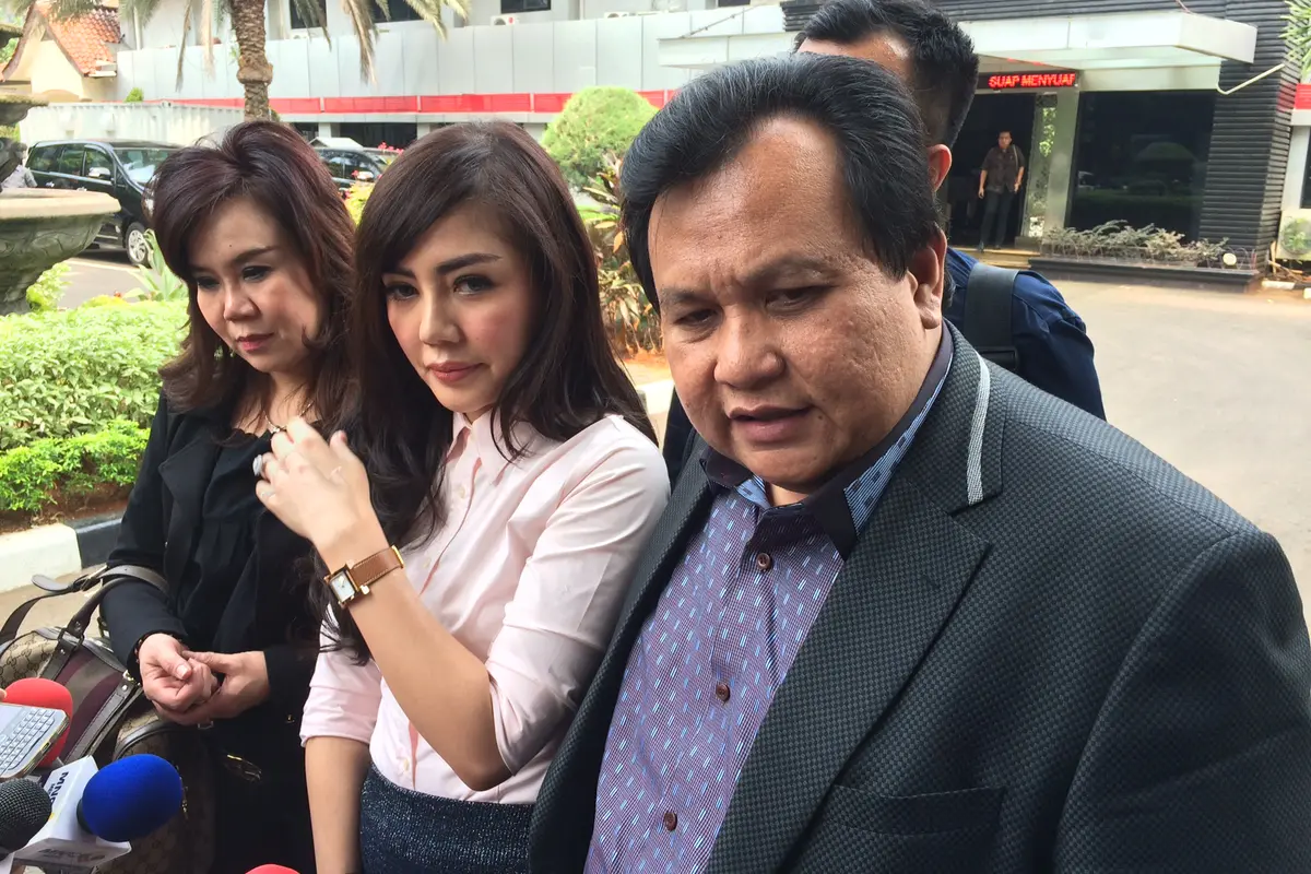 [Bintang] Bella Shofie dan kuasa hukum