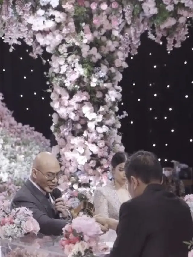 Deddy Corbuzier menikah dengan Sabrina Chairunnisa (Instagram Sabrina Chairunnisa)