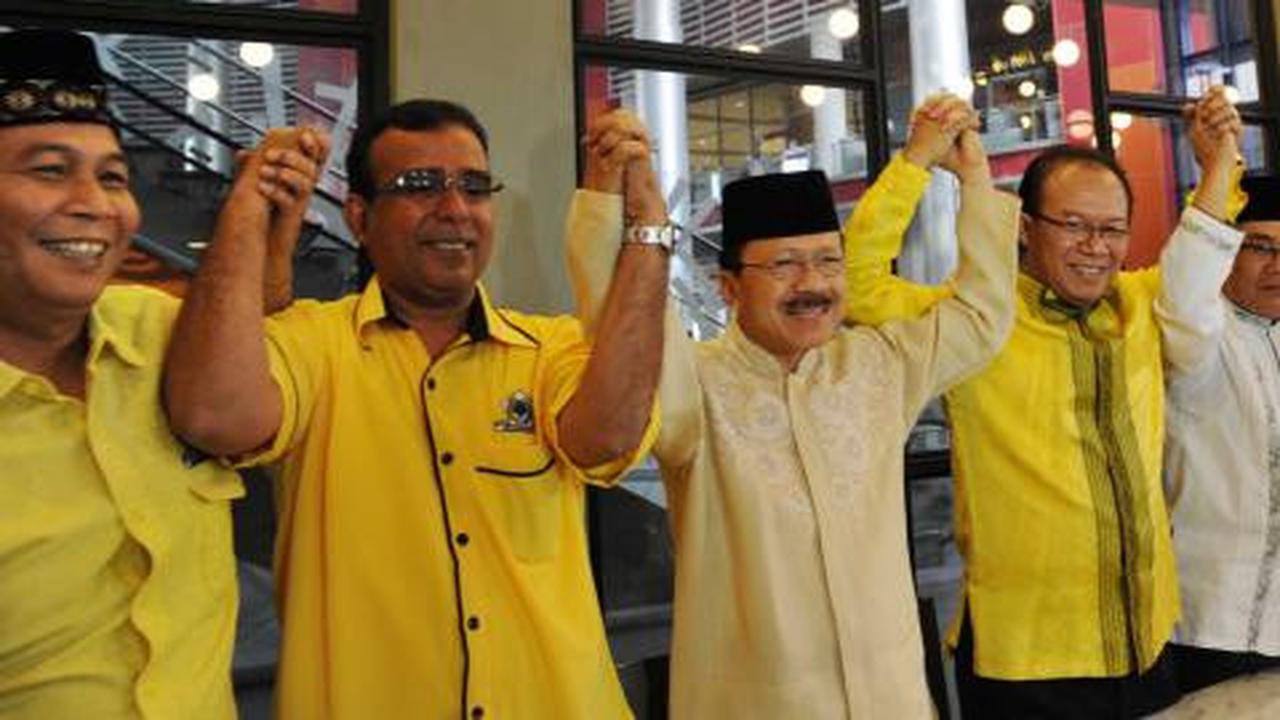 Didukung Golkar, Foke minta maaf ke Alex-Nono