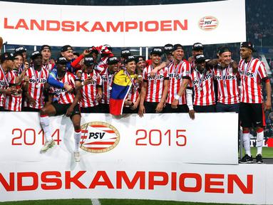 PSV Eindhoven memastikan diri meraih gelar juara Eredivisie Belanda usai mengalahkan Heerenveen dengan skor 4-1, di laga pekan ke-31, Minggu (19/4/2015) dinihari WIB. (psv.nl)