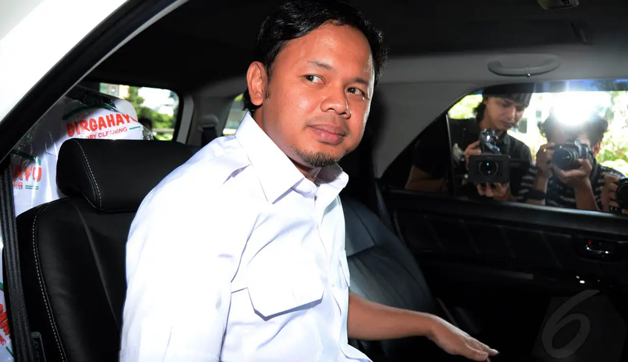 Sebagai Wali Kota Bima Arya menyampaikan laporan harta kekayaan sebagai penyelenggara Negara, berdasarkan undang-undang. (Liputan6.com/Faisal R Syam)