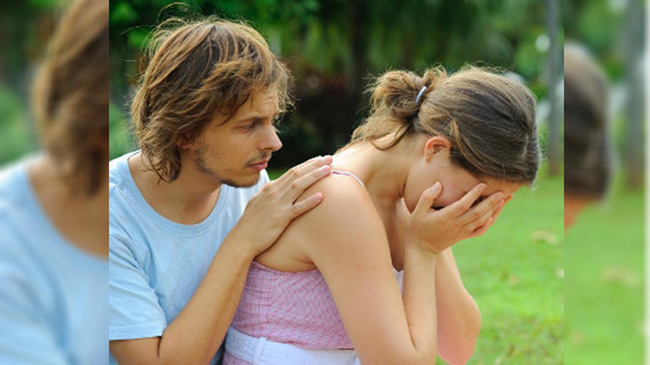 Tiga Alasan Ini Bisa Membuat Wanita Mudah Menangis