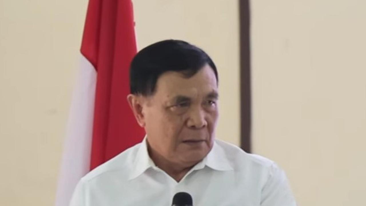 Tokoh militer Djamari Chaniago dikabarkan akan menjabat Menteri Koordinator bidang Politik dan Keamanan (Menko Polkam).