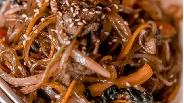 Resep Japchae Saus Tiram Korea/ Unsplash