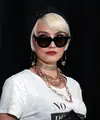 Penyanyi Agnez Mo, mengaku tidak bisa berlama-lama menggunakan sepatu hak tinggi. Tidak seperti artis kebanyakan yang sering menggunakan high heels dalam acara tertentu. (Deki Prayoga/Bintang.com)