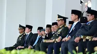 Momen Mendagri Tito Hadiri Upacara Perwira TNI-Polri di Istana