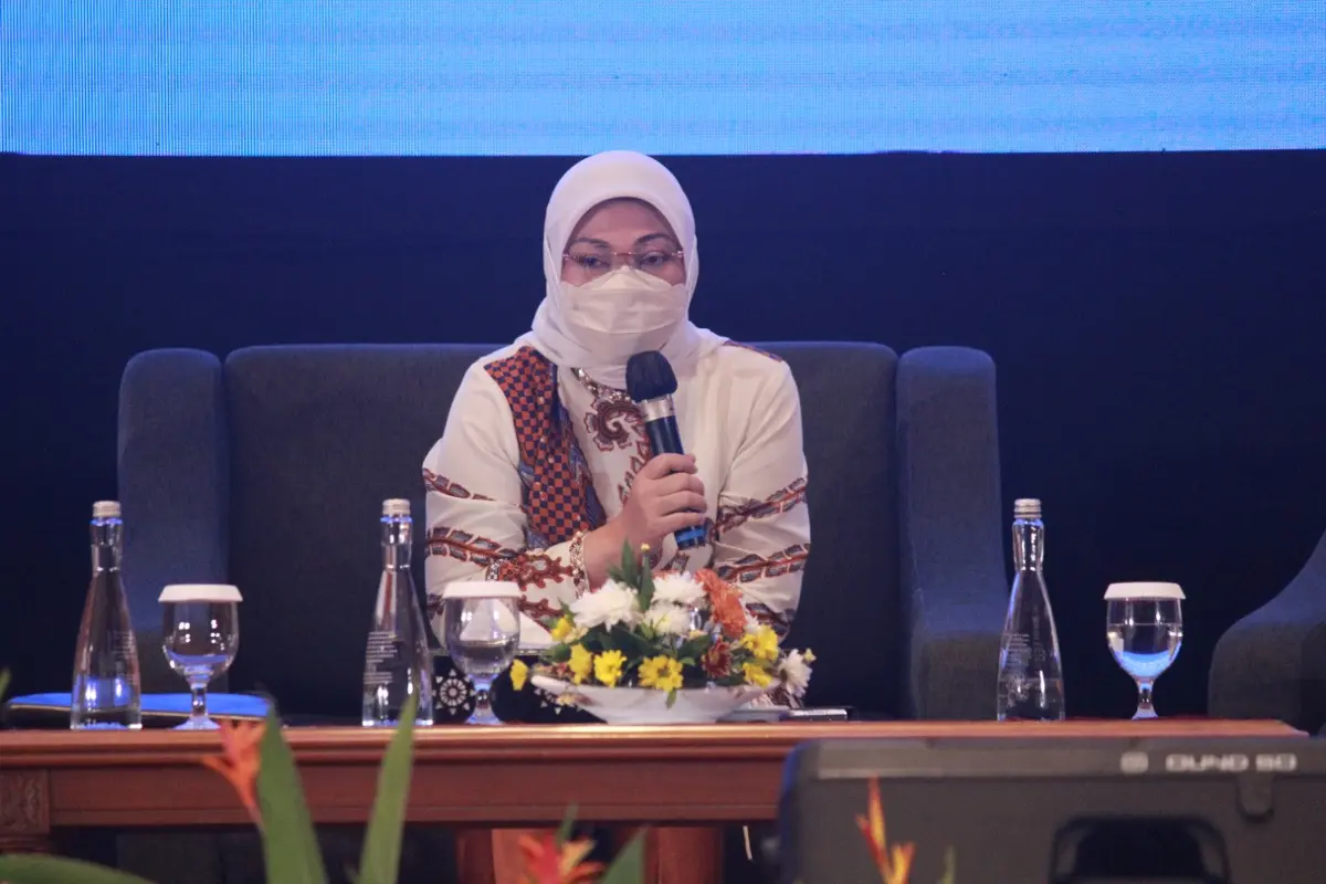 Menaker Ida menjadi pembicara Talkshow Perayaan Hari Musik Nasional di Lombok, Nusa Tenggara Barat, Rabu (9/3/2022). (Istimewa)