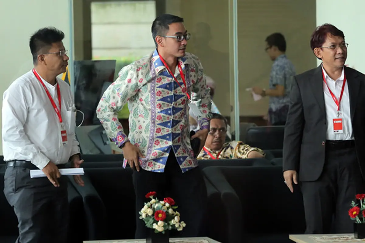 [Bintang] Zumi Zola di KPK