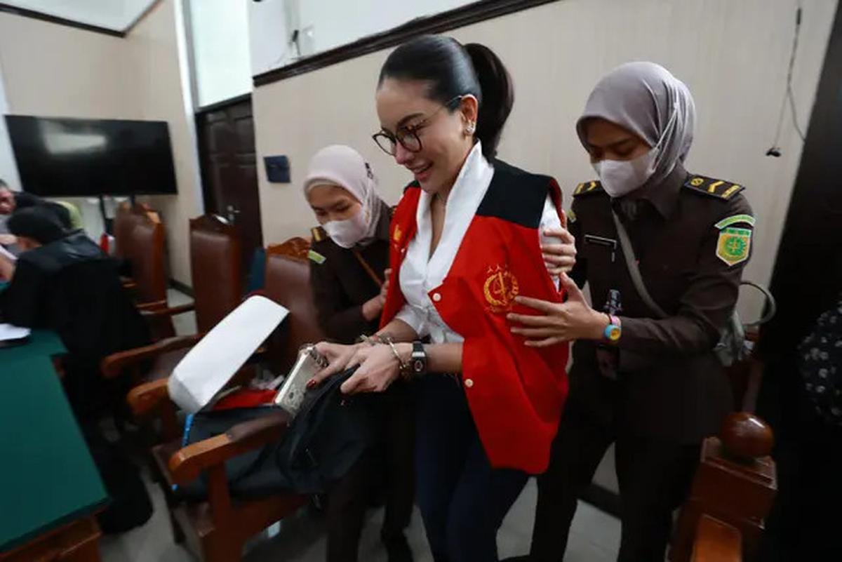 Nikita Mirzani Kecewa Reza Gladys Absen di Sidang Mediasi: Berarti Tak Berani Hadapi Saya