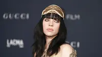 Billie Eilish menghadiri LACMA Art+Film Gala, 5 November 2022. (Foto: AP Photo/Allison Dinner)