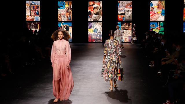 Paris Fashion Week Kembali Digelar