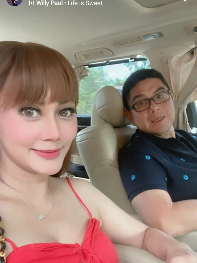 Anita Hara