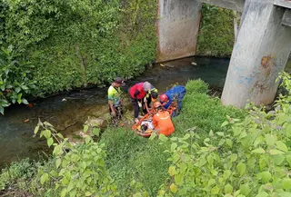 Siswa SD Terjatuh dari Jembatan Setinggi 3 Meter. (istimewa)