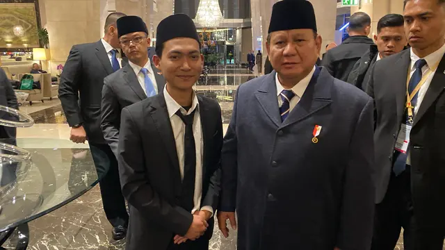 Ketua Tanfidziyah PCINU Turki Moh Munirudin bersama Presiden Prabowo Subianto. (Dok. PCINU Turki)