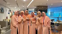 6 Momen Chintami Atmanagara Pergi ke Tanah Suci, Bahagia Umrah Bareng Cut Yanthi dan Kristina