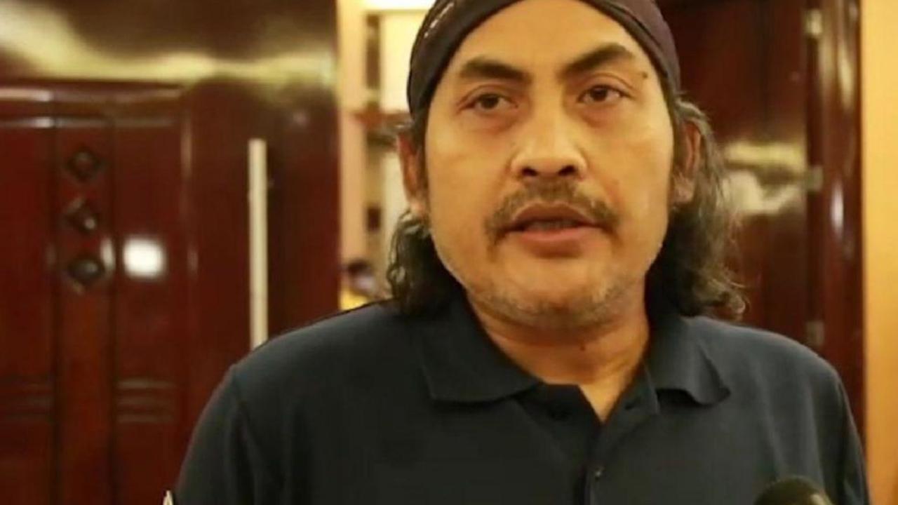Proses hijrah didasari semangat positif, menurut Ngatawi, sejatinya bisa dilakukan dengan cara menyenangkan. Misalnya, komunitas anak muda yang memakai tagline hijrah milenial seperti Komunitas Musisi Ngaji (KOMUJI).