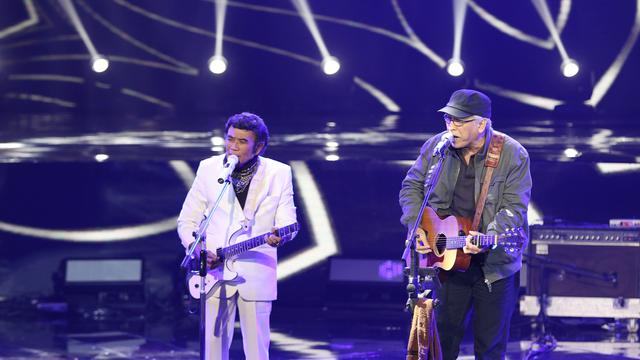 Rhoma Irama Dan Iwan Fals Haru Birukan Konser Pesta Perak 25 Indosiar Showbiz Liputan6 Com