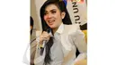 Pelantun ‘Sesuatu’ ini tak mau membuka identitas kekasihnya. Sepertinya dia kapok dengan insiden beberapa waktu lalu (Liputan6.com/Andrian M Tunay).