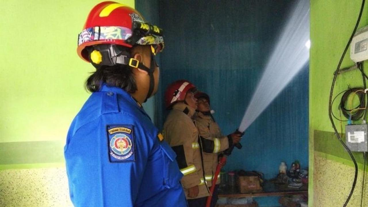 BPBD Tangani Longsor Tulungagung Pagerwojo, Rumah Warga Rusak Parah Diterjang Material Tanah
