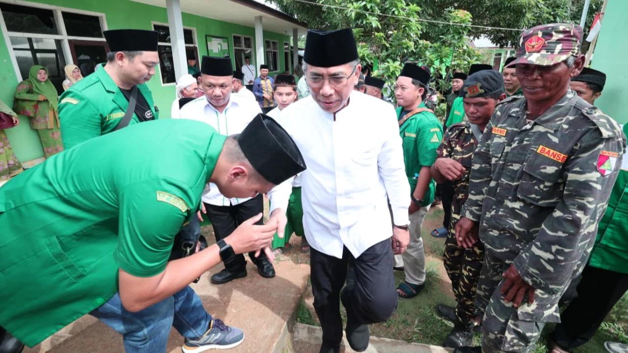 Gus Yahya Hadiri Undangan Kiai Sepuh di Lirboyo, Bahas Konflik Internal PBNU