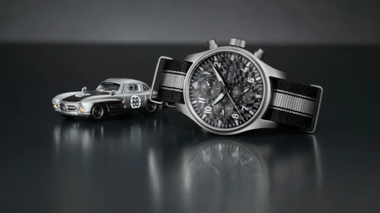 Jam Tangan dengan Tampilan Racing Kolaborasi IWC Schaffhausen dan Hot Wheels Edisi Terbatas