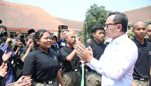 Bima Arya Dorong Perluasan Jangkauan Sekolah Rakyat