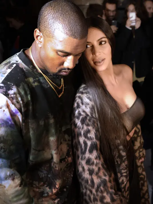Kanye tak ingin meninggalkan Kim dalam kondisi seperti sekarang ini, yang kabarnya masih mengalami trauma besar paska kejadian di Paris itu. (AFP/Bintang.com) 