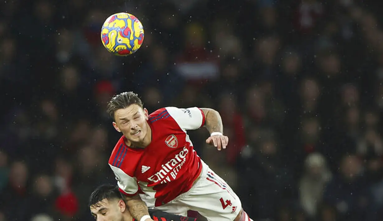 Ben White - The Gunners mendaratkan pemain asal Inggris ini dari Brighton & Hove Albion dengan harga menceapai Rp1,014 triliun. Dengan ketangguhannya di lini belakang Ben White digadang-gadang akan menjadi bek masa depan Arsenal. (AP Photo/Ian Walton)