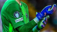 Lucas Chevalier: From Lille Star to Brilliant PSG Debut and UEFA Super Cup