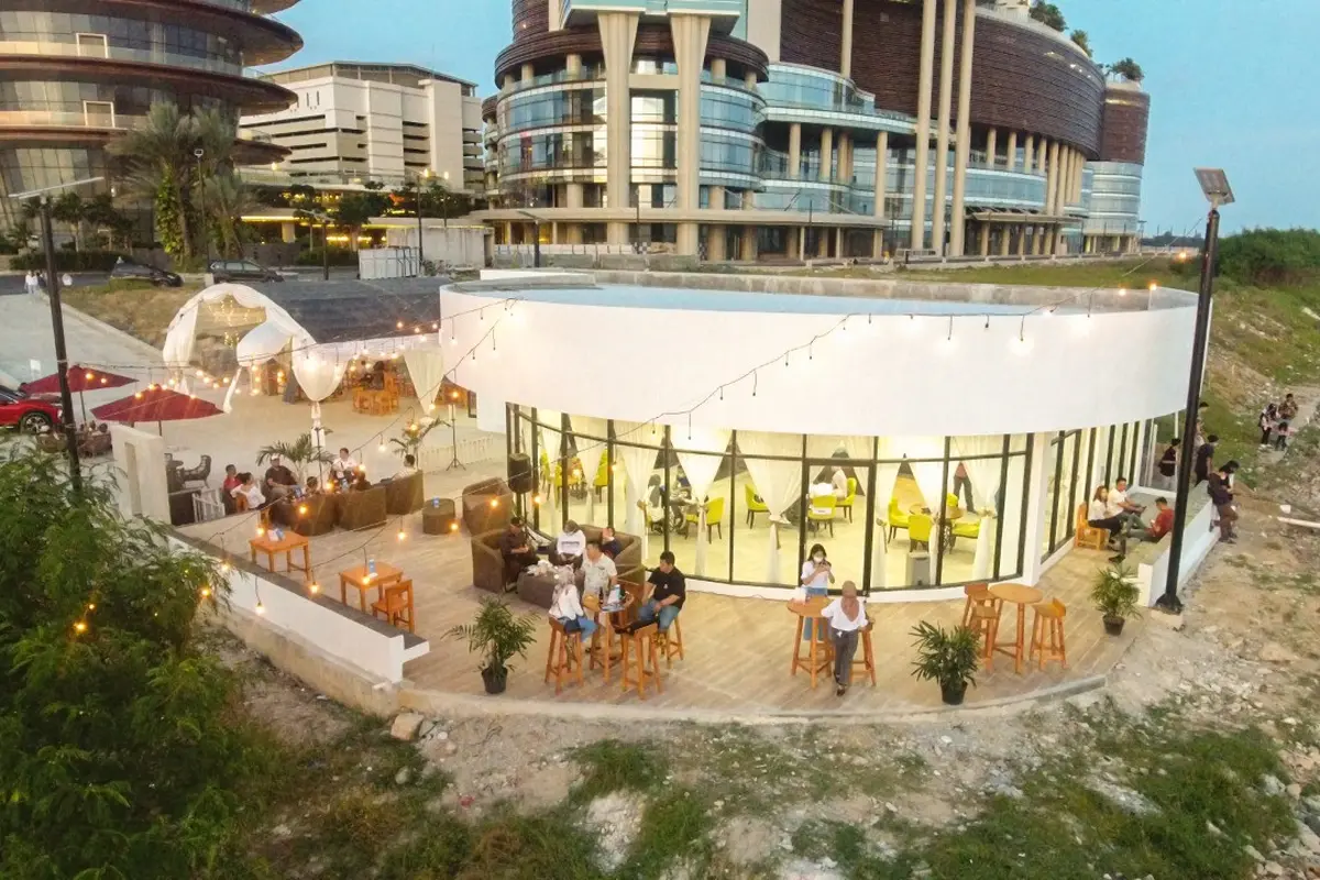 SOHO at Borneo Bay City