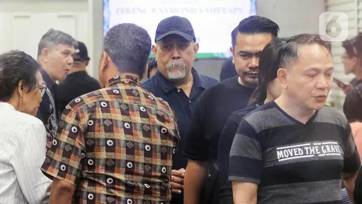Aktor Senior Ray Sahetapy Meninggal Dunia, Suasana Haru Warnai Rumah Duka