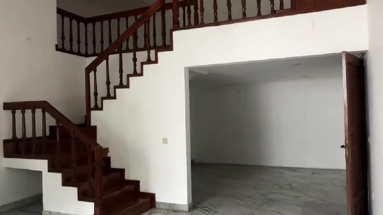 Potret Rumah Baru Rian D'Masiv Berkonsep Minimalis dan Miliki Sentuhan Kayu, Siap Direnovasi
