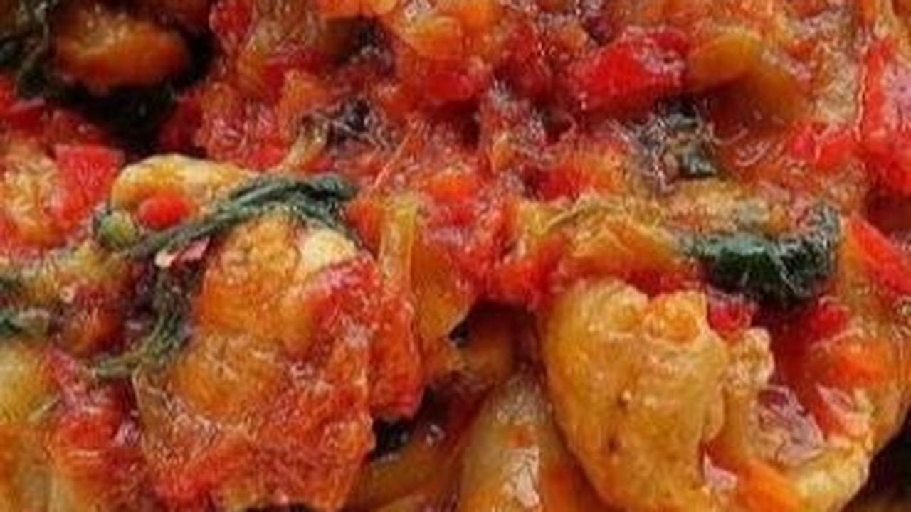 6. Rica-rica Ayam Tomat