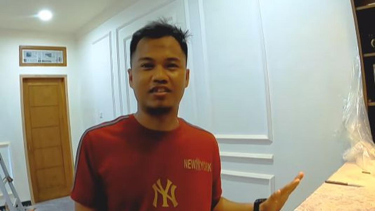 "Saya ingin berkunjung ke rumah teman. Dia jarang di Madura, mumpung belum kembali ke Makkah, kita ke sana," ujar sang pengunggah.<br>