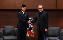 Diplomasi Indonesia-Iran: Menlu RI Perkuat Hubungan Bilateral di Tengah Situasi Global