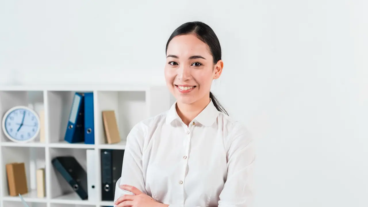 Baru Masuk Dunia Kerja? Begini Cara Menjaga Tubuh Tetap Aktif dan Bugar [Dok/freepik.com]