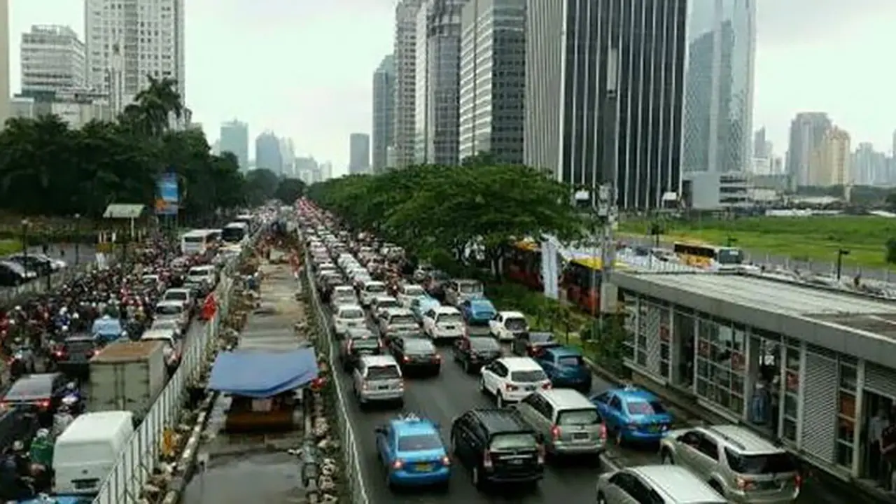 sudirman-macet-140129b.jpg