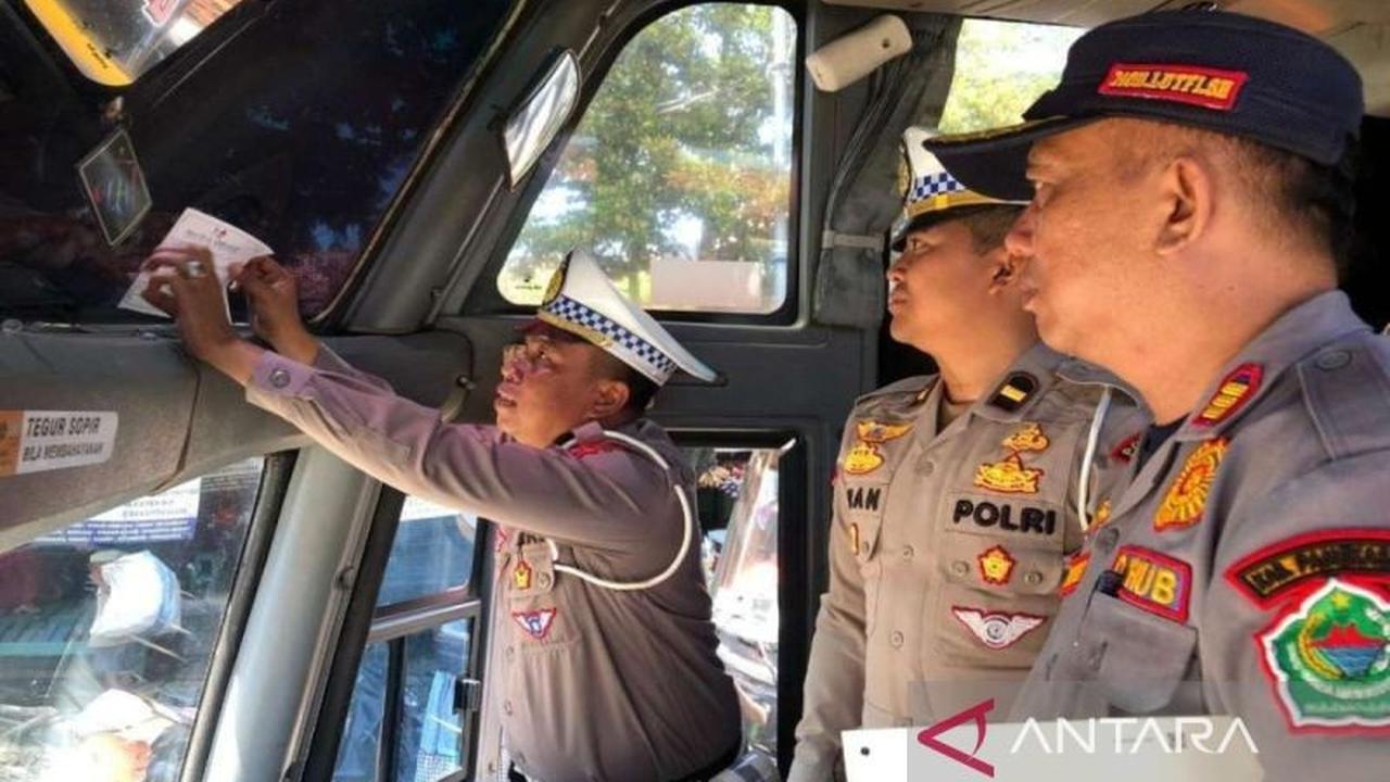 Tim Gabungan Gelar Pemeriksaan Angkutan Umum Pamekasan Jelang Natal dan Tahun Baru 2026