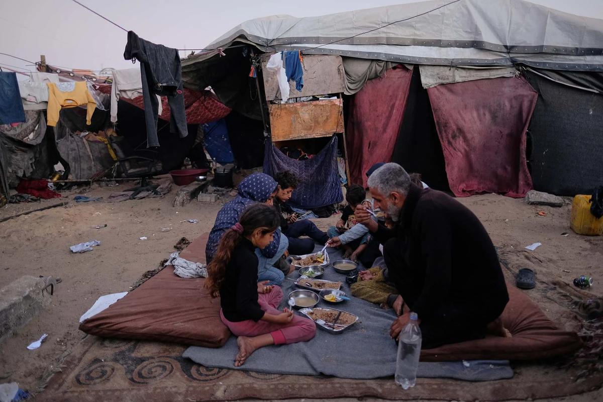 FOTO: Ramadan di Tengah Pengungsian Gaza