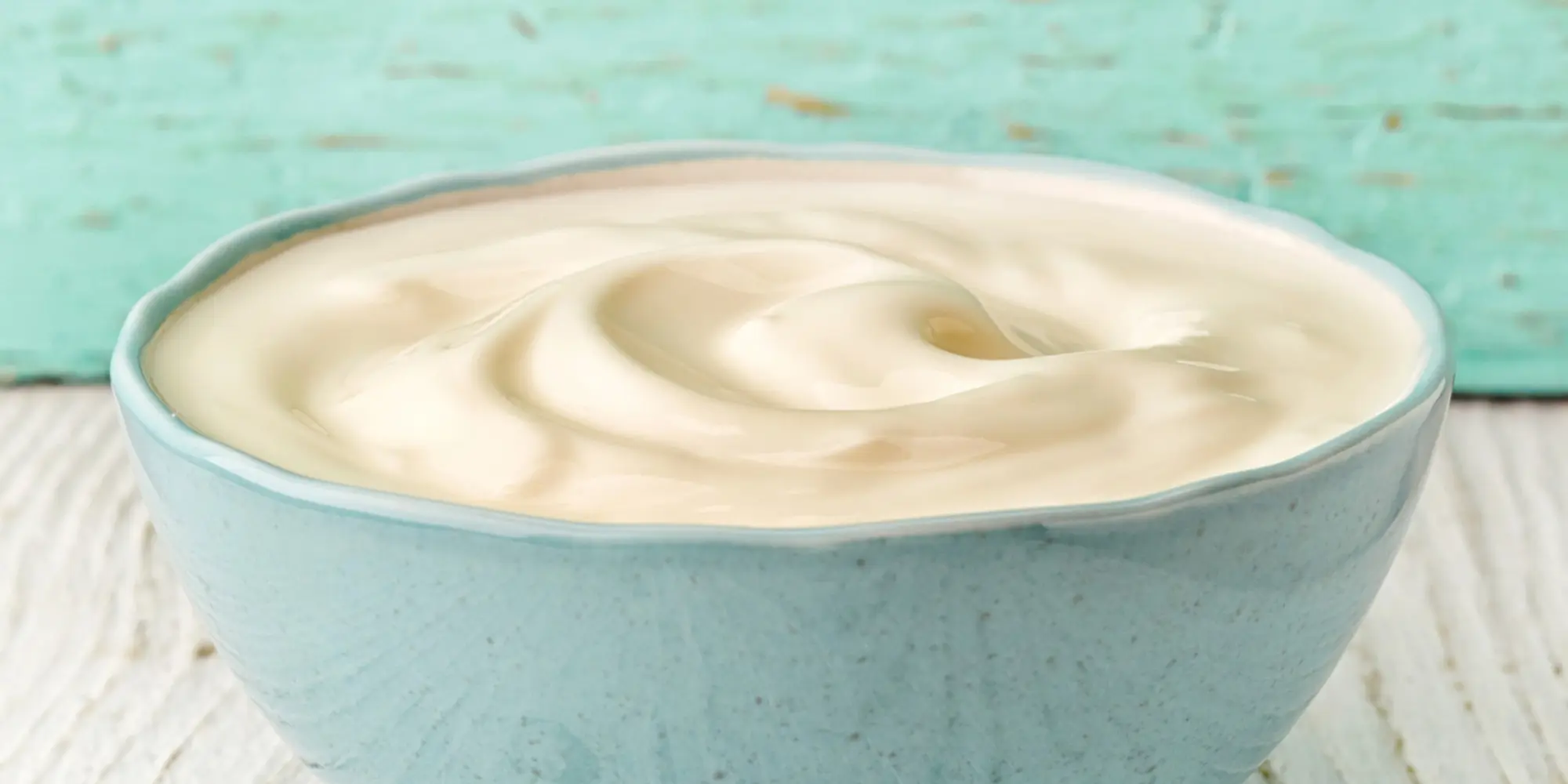 Greek yogurt yang sehat perlu Anda masukkan dalam menu harian karena manfaatnya yang menyeluruh untuk tubuh. 