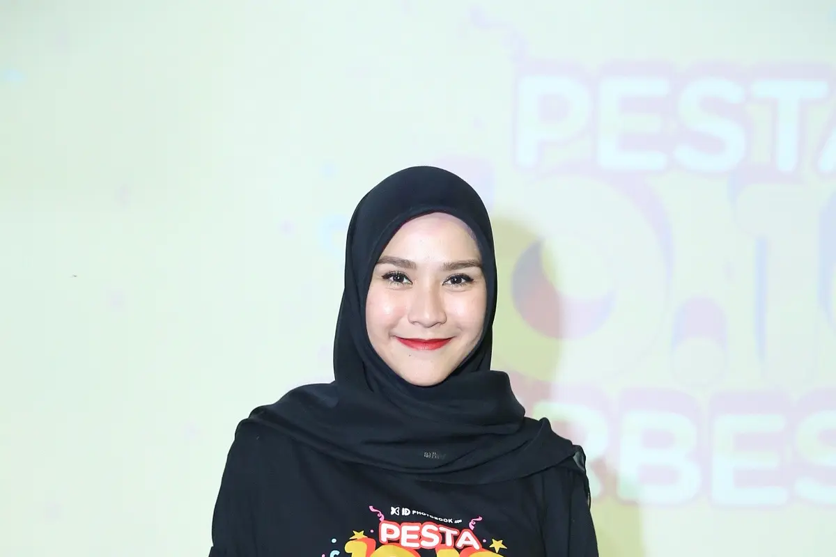 [Fimela] Zaskia Adya Mecca