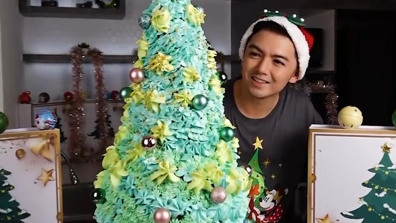 Nicky Tirta Bagikan Video Buat Kue Ukuran Besar Bentuk Pohon Natal, Banjir Pujian
