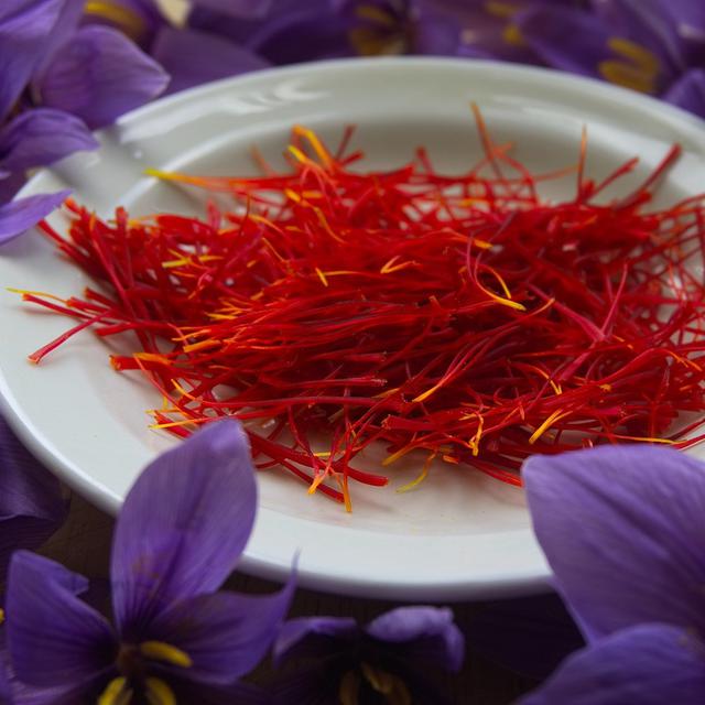 10 Manfaat Saffron Bagi Kesehatan Rempah Paling Mahal Di Dunia Ragam Bola Com