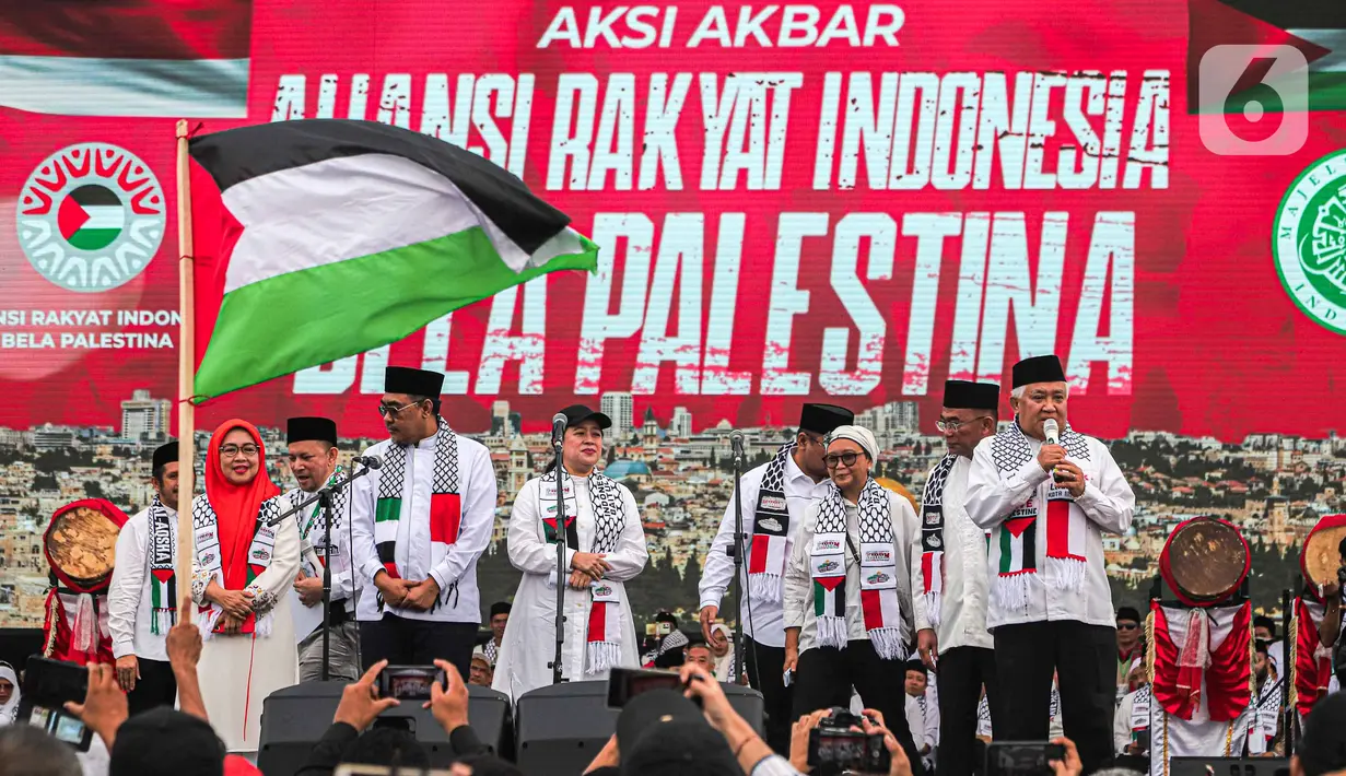 Tidak hanya orang dewasa, anak-anak bahkan balita pun diajak orang tuanya untuk meramaikan aksi tersebut. (Liputan6.com/Faizal Fanani)