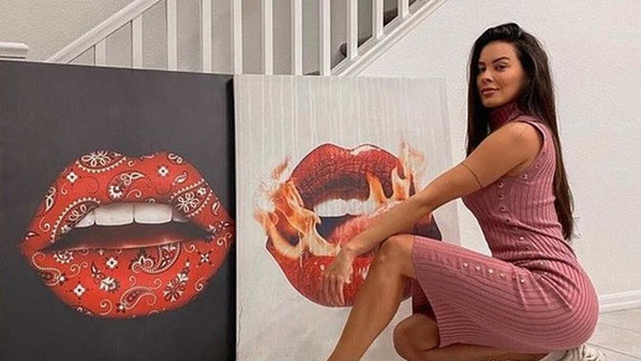 Gadis Ring Camila Oliveira Promosikan Video Syur Dompleng Pertarungan Conor McGregor