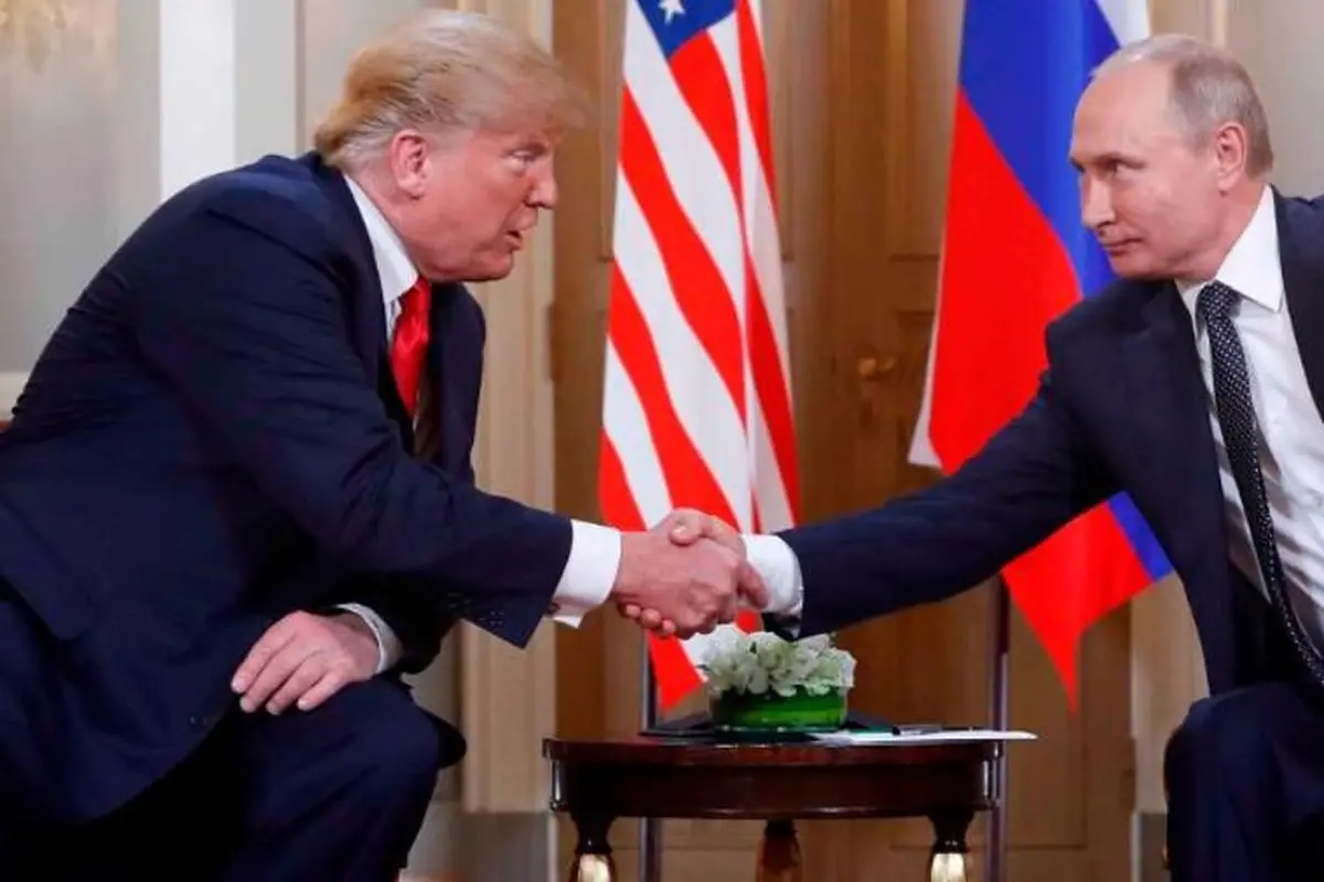 Pertemuan Presiden Amerika Serikat Donald Trump dan Presiden Rusia Vladimir Putin di Helsinki, Finlandia (16/7) (Pablo Martinez / AP PHOTO via CNN)