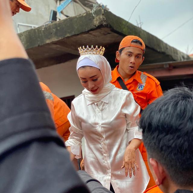 Berhijab Usai Sakit Aneh, Ini 6 Potret Gaya Terbaru Baby Sexyola
