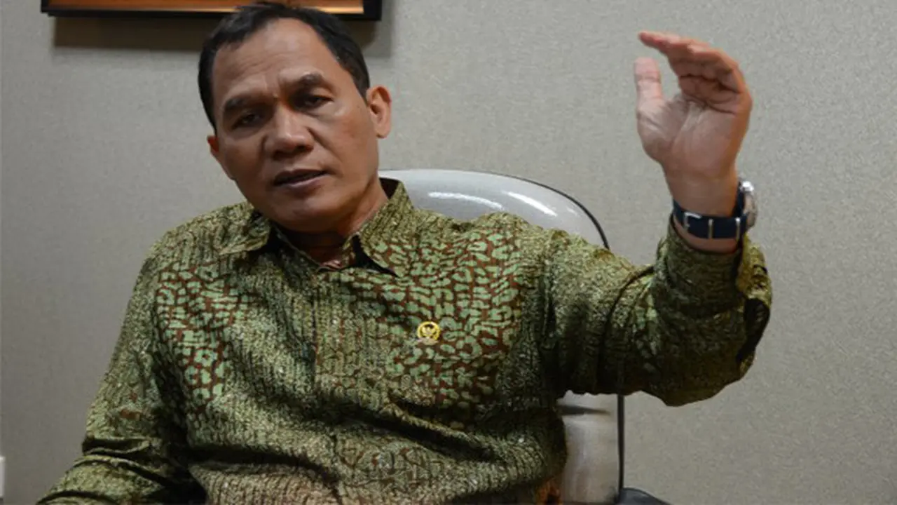 Bambang Haryo Soekartono