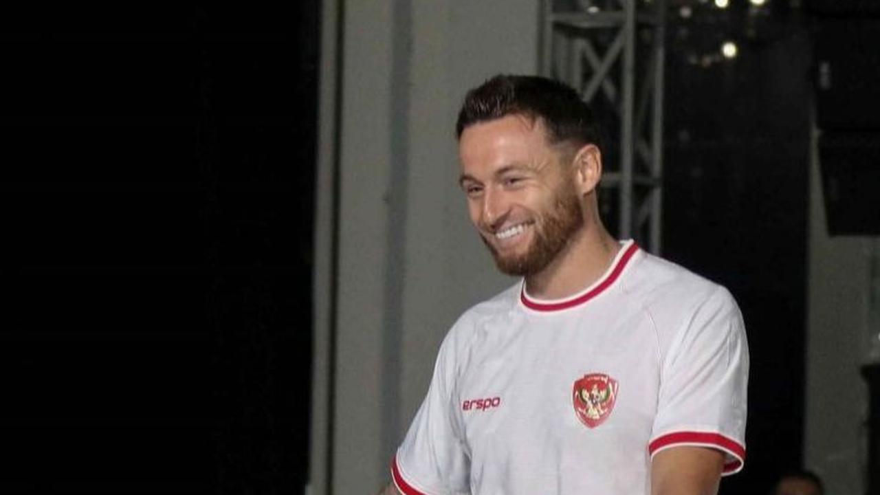 Jersey ini rencananya sudah akan digunakan saat Timnas Indonesia berhadapan dengan Timnas Vietnam pada hari Kamis (21/3/2024) nanti. Foto: Liputan6.com / Herman Zakharia<br>